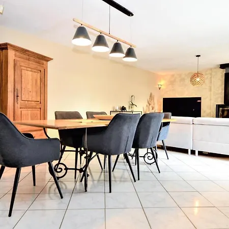 3 Bedroom Cozy In St Genies De Malgoires Holiday home *
