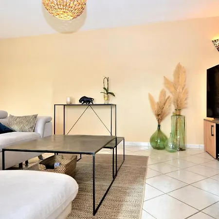 3 Bedroom Cozy In St Genies De Malgoires