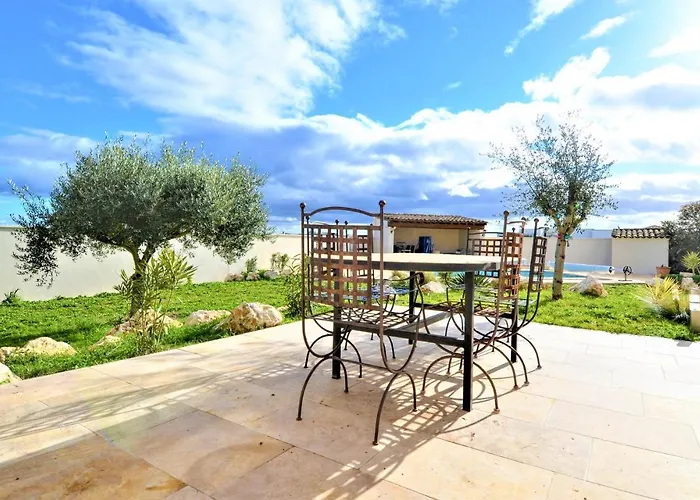 Vakantiehuis Amazing In St Genies De Malgoires Saint-Genies-de-Malgoires